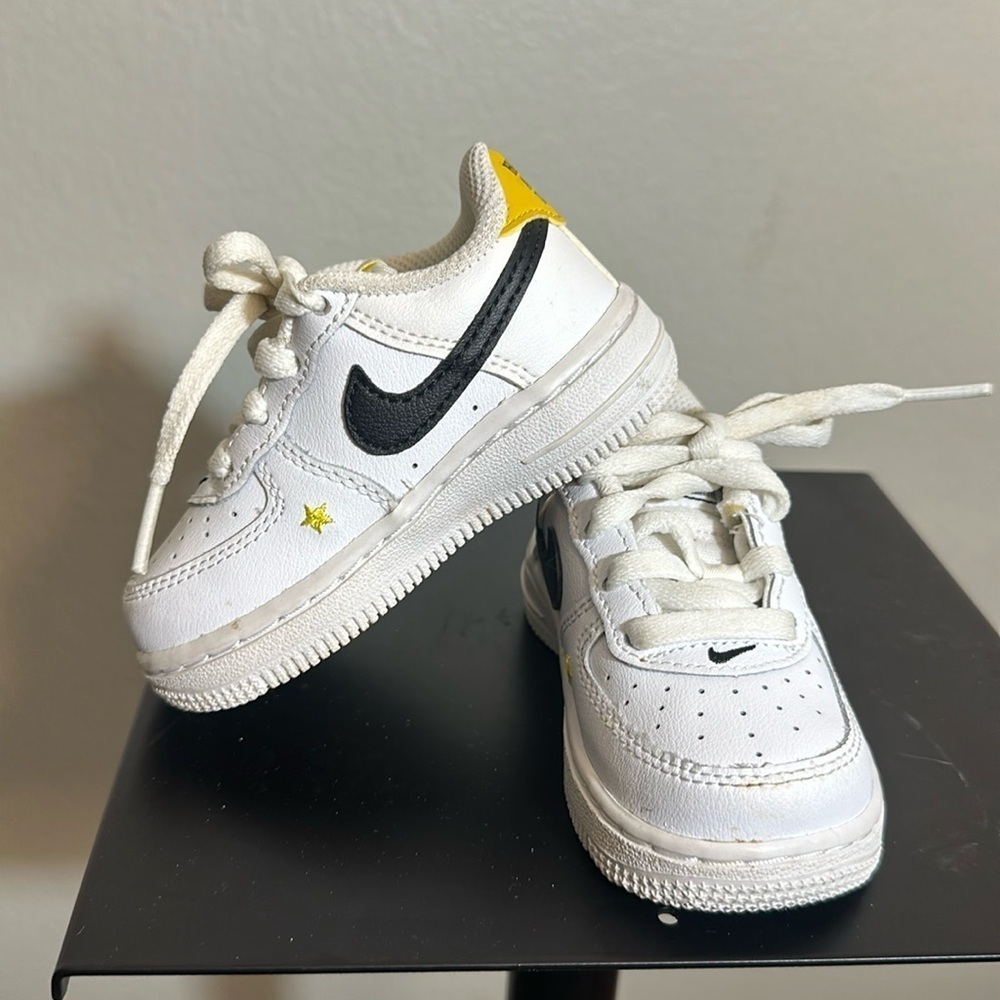 Nike Force 1 LV8 Have a Nike Day